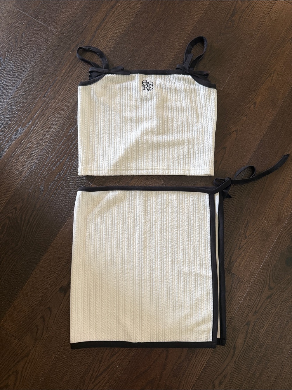 White Two-Piece Knit Tank & Skirt Set with Black Trim